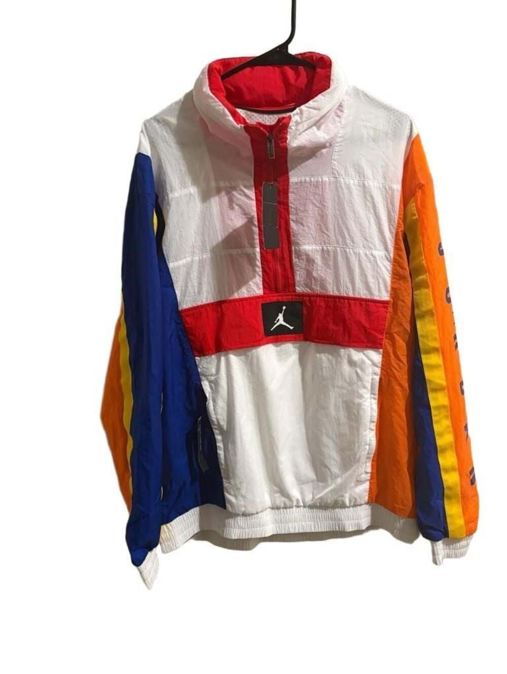 Nike Air Jordan Wings Windwear Packable Hood Jacket AV1834-103 Men's Size L